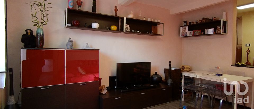 Appartamento 5 locali di 95 m² a Genova (16162)