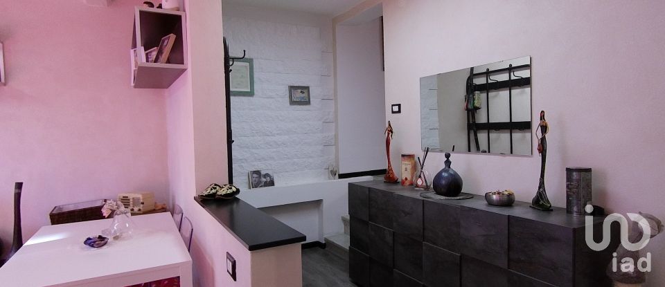 Appartamento 5 locali di 95 m² a Genova (16162)