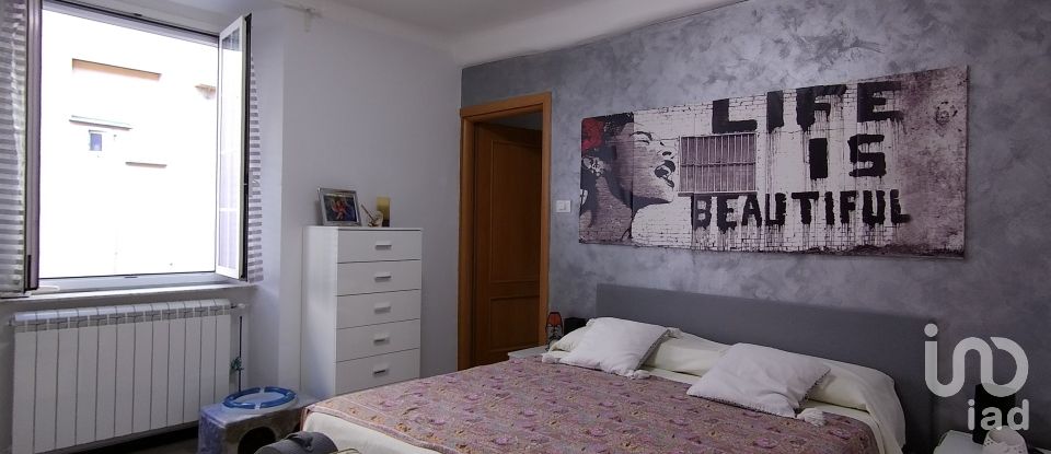 Appartamento 5 locali di 95 m² a Genova (16162)