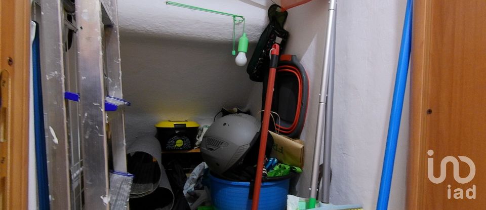 Appartamento 5 locali di 95 m² a Genova (16162)