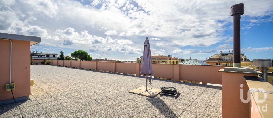 Appartamento 8 locali di 160 m² a Genova (16146)