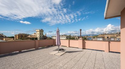 Appartamento 8 locali di 160 m² a Genova (16146)