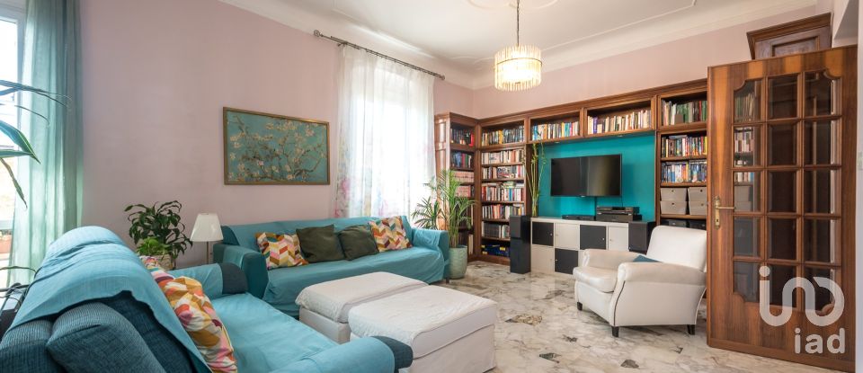 Appartamento 8 locali di 160 m² a Genova (16146)