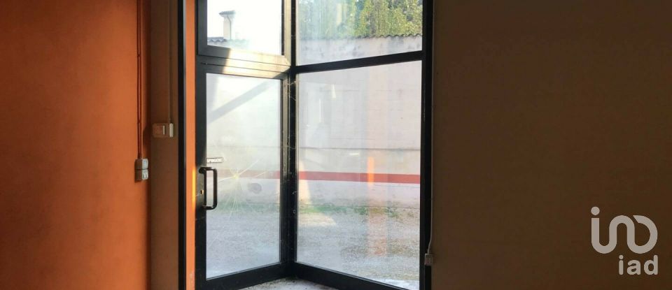 Capannone di 3.872 m² in Guidizzolo (46040)