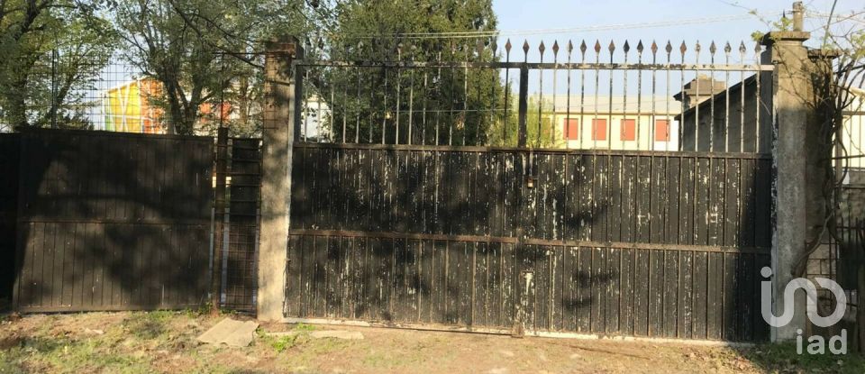 Capannone di 3.872 m² in Guidizzolo (46040)