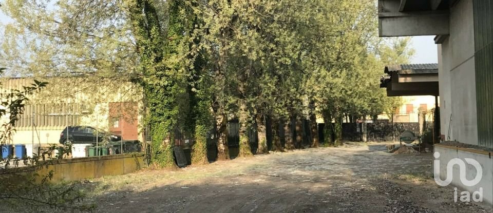 Capannone di 3.872 m² in Guidizzolo (46040)