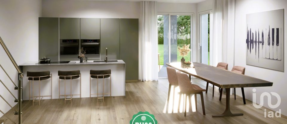 Casale 5 locali di 180 m² in Medole (46046)