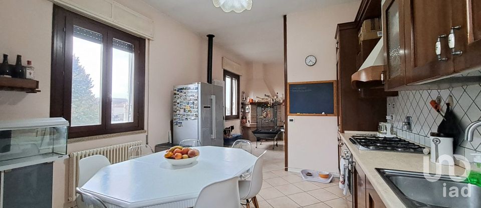 House 7 rooms of 200 m² in Costa di Rovigo (45023)