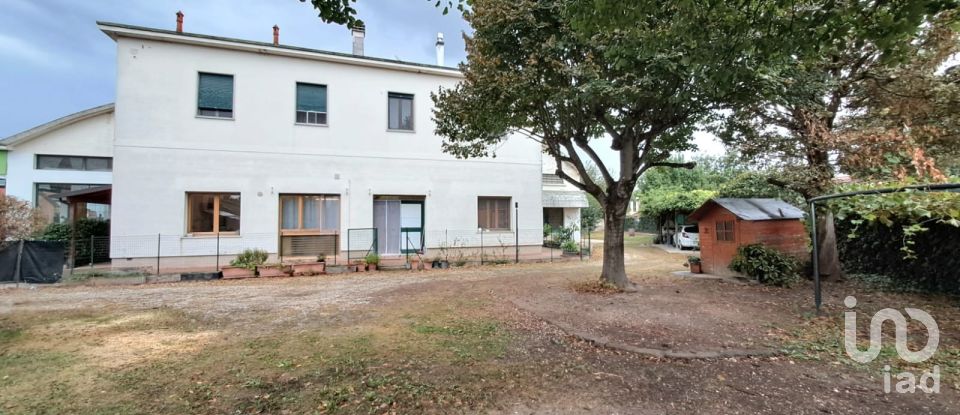 House 7 rooms of 200 m² in Costa di Rovigo (45023)