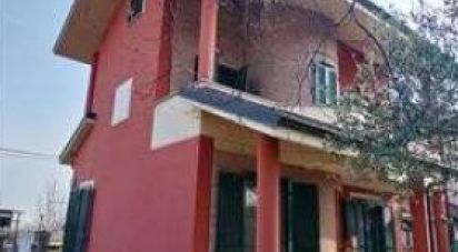 Casa indipendente / Villa 12 locali di 236 m² in Bricherasio (10060)