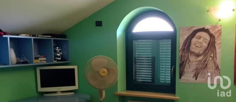 Casa indipendente / Villa 12 locali di 236 m² in Bricherasio (10060)