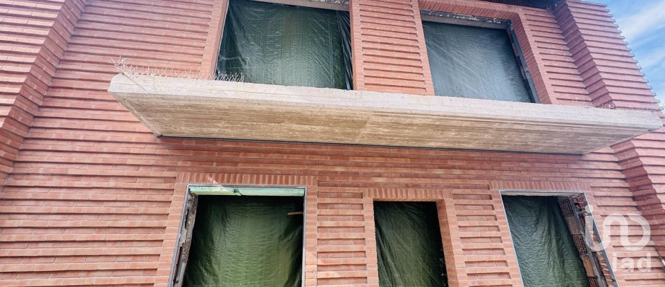 Casa indipendente / Villa 8 locali di 245 m² in Colonnella (64010)