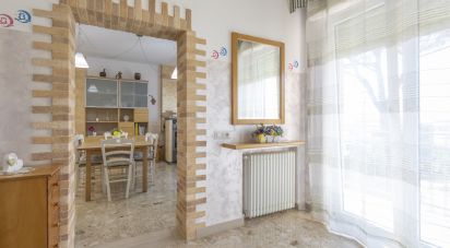 Appartamento 5 locali di 125 m² a Filottrano (60024)