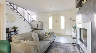 Casa indipendente / Villa 7 locali di 150 m² in Altopascio (55011)