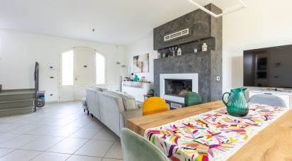 Casa indipendente / Villa 7 locali di 150 m² in Altopascio (55011)