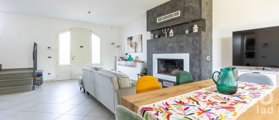 House 7 rooms of 150 m² in Altopascio (55011)