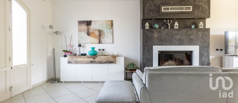 House 7 rooms of 150 m² in Altopascio (55011)