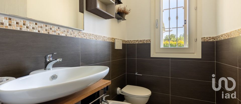 House 7 rooms of 150 m² in Altopascio (55011)