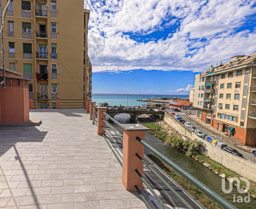 Appartamento 5 locali di 95 m² a Genova (16147)