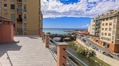 Appartamento 5 locali di 95 m² a Genova (16147)