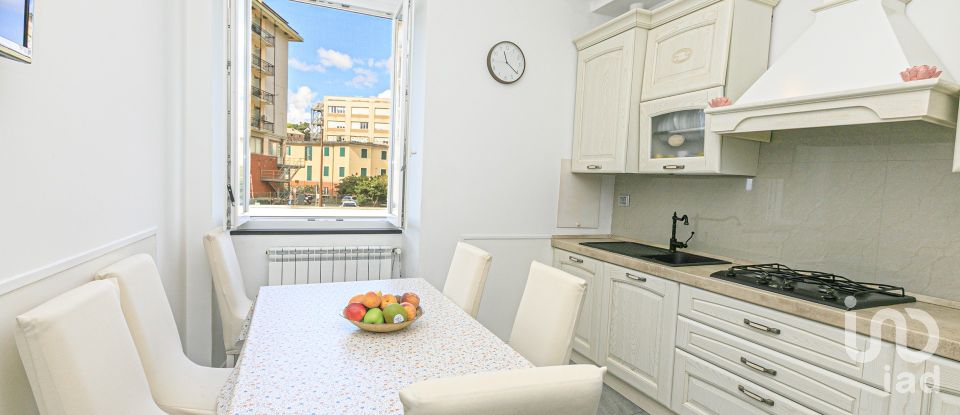 Appartamento 5 locali di 95 m² a Genova (16147)
