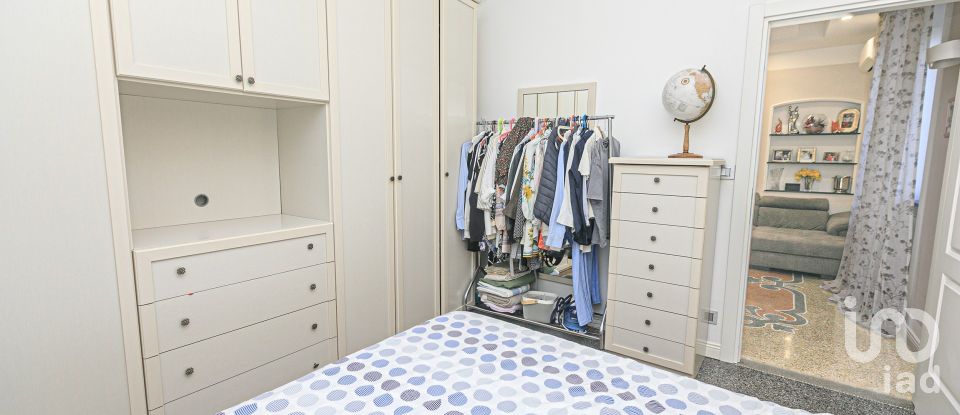 Appartamento 5 locali di 95 m² a Genova (16147)
