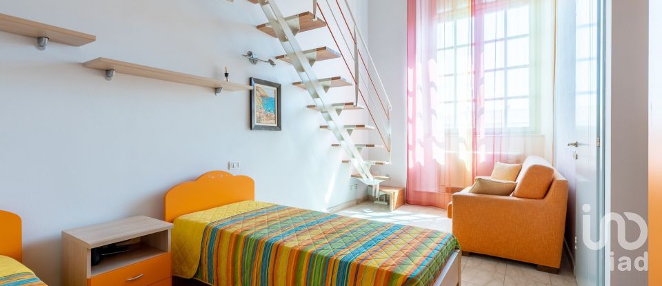 Four-room apartment of 85 m² in Pisa (56122)