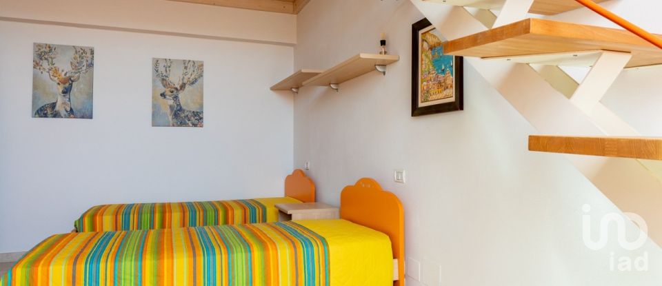 Four-room apartment of 85 m² in Pisa (56122)