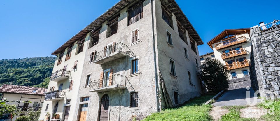 Block of flats in Cimego (38082) of 565 m²