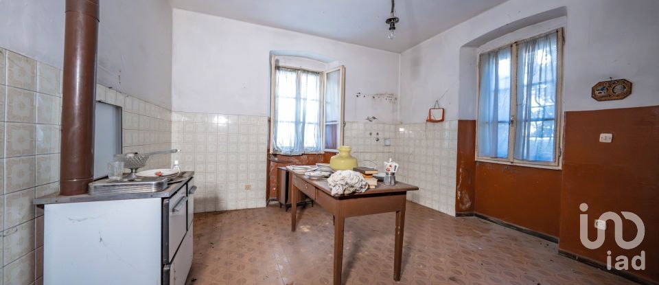 Block of flats in Cimego (38082) of 565 m²