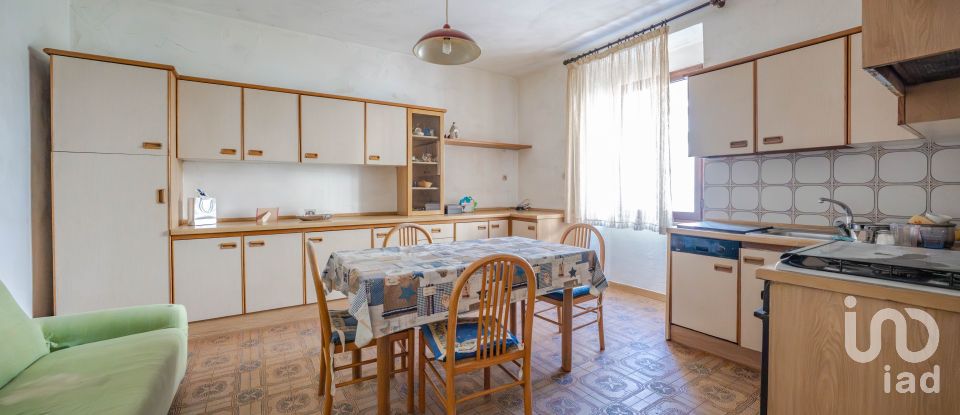 Block of flats in Cimego (38082) of 565 m²