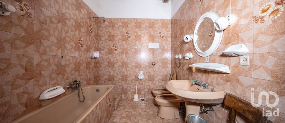 Block of flats in Cimego (38082) of 565 m²