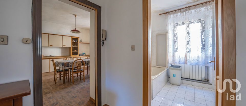 Block of flats in Cimego (38082) of 565 m²