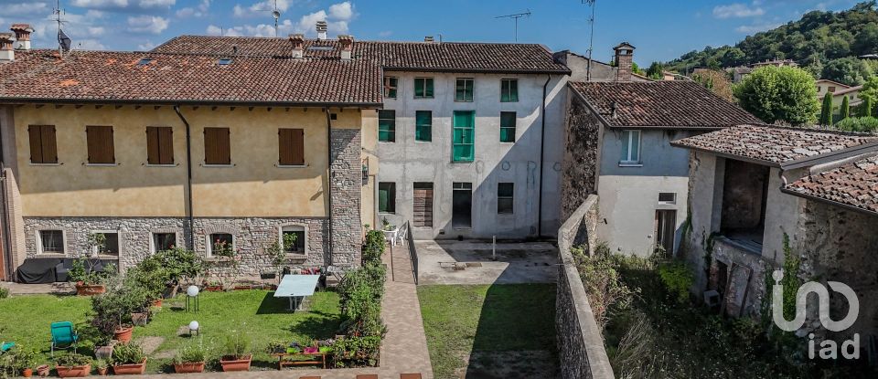 Villa a schiera 7 locali di 140 m² in Solferino (46040)