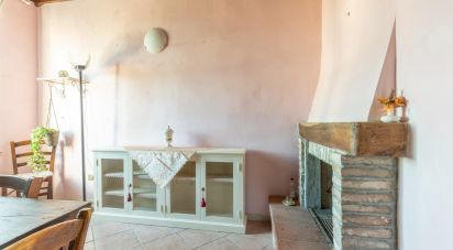 Bilocale di 35 m² a Peccioli (56037)