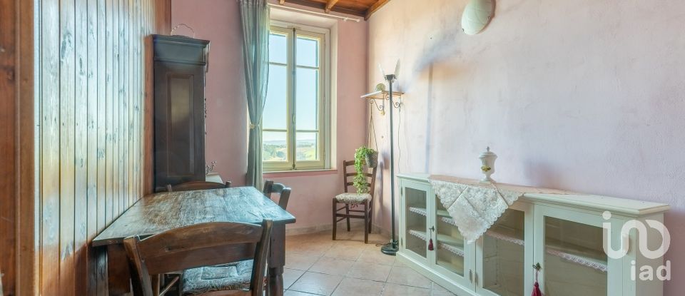 Bilocale di 35 m² a Peccioli (56037)