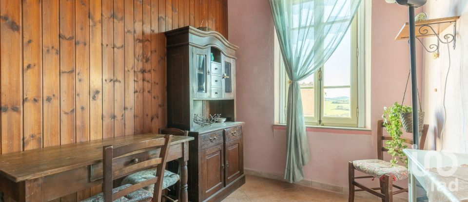 Bilocale di 35 m² a Peccioli (56037)