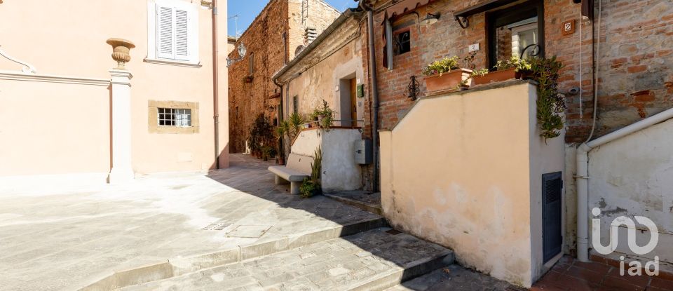 Bilocale di 35 m² a Peccioli (56037)