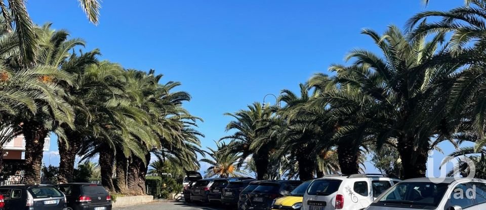 Quadrilocale di 109 m² a Cogoleto (16016)