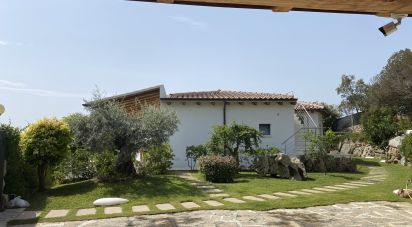 Casa indipendente / Villa 8 locali di 180 m² in San Teodoro (07052)