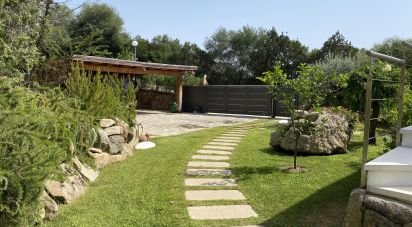 Casa indipendente / Villa 8 locali di 180 m² in San Teodoro (07052)