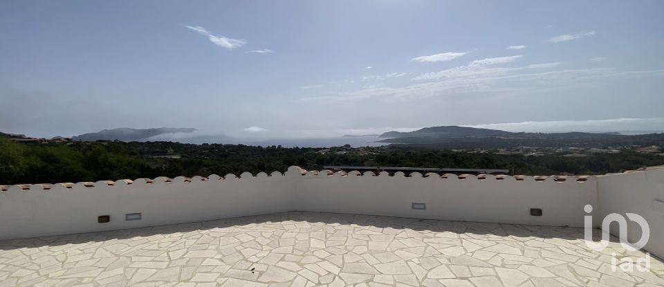 House 8 rooms of 180 m² in San Teodoro (07052)