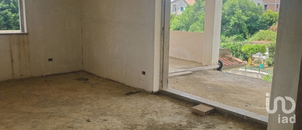 House boat 11 rooms of 700 m² in Marcellinara (88044)