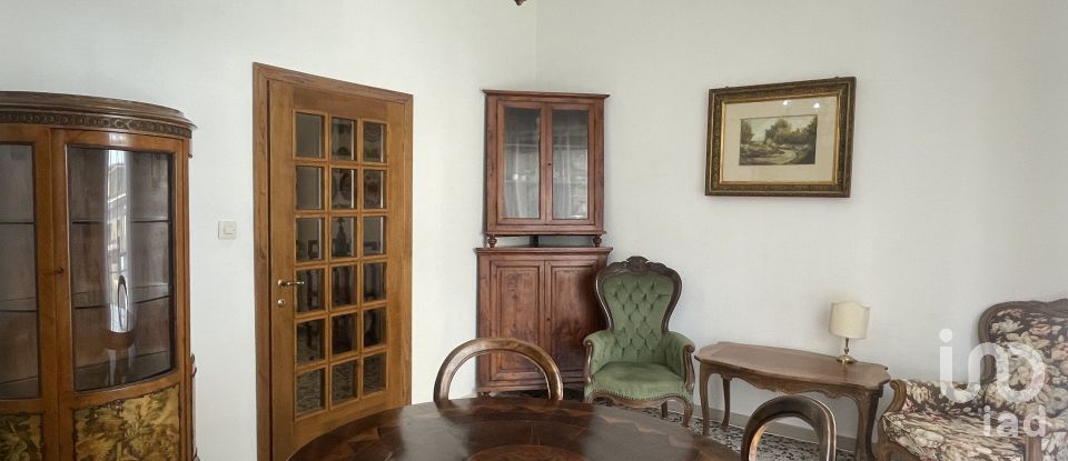 Apartment 5 rooms of 111 m² in Arezzo (52100)