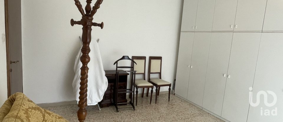 Apartment 5 rooms of 111 m² in Arezzo (52100)