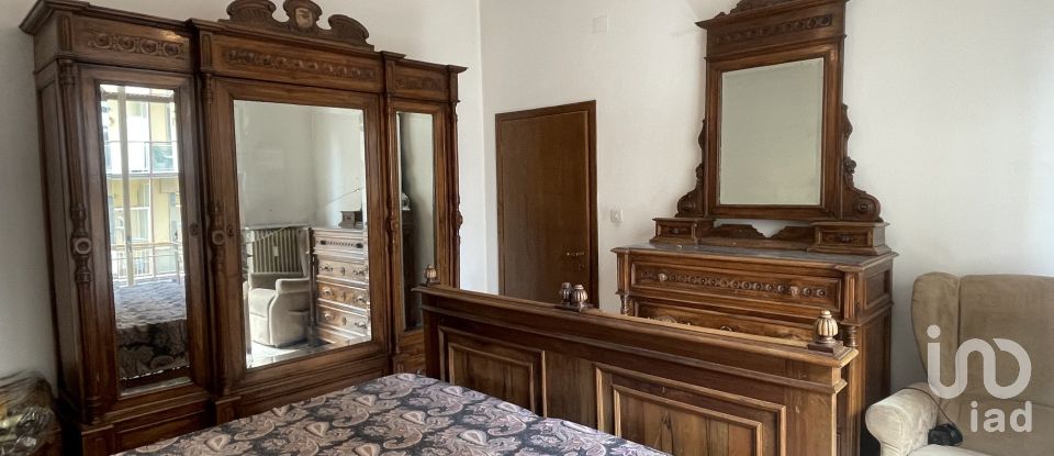 Apartment 5 rooms of 111 m² in Arezzo (52100)