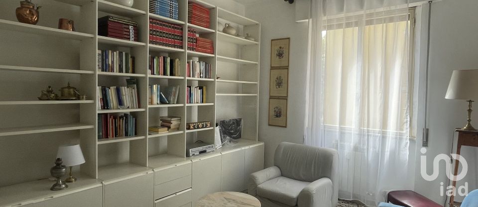 Apartment 5 rooms of 111 m² in Arezzo (52100)