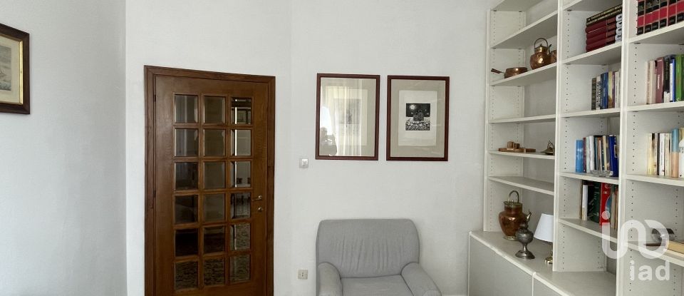Apartment 5 rooms of 111 m² in Arezzo (52100)