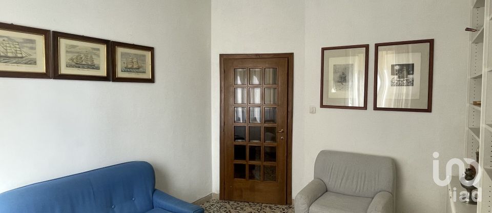 Apartment 5 rooms of 111 m² in Arezzo (52100)