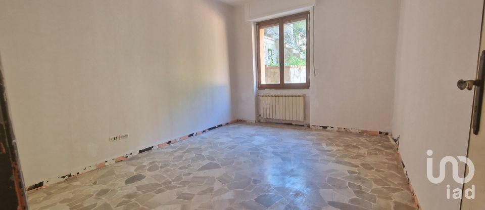 Four-room apartment of 68 m² in Genova (16133)